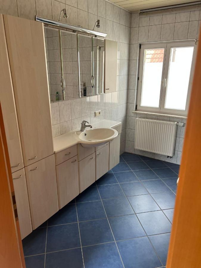 Privatzimmer Im Herzen Von Iphofen Bagian luar foto