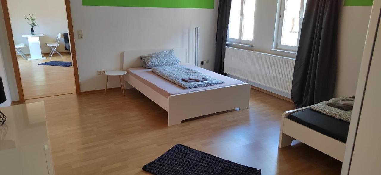 Privatzimmer Im Herzen Von Iphofen Bagian luar foto